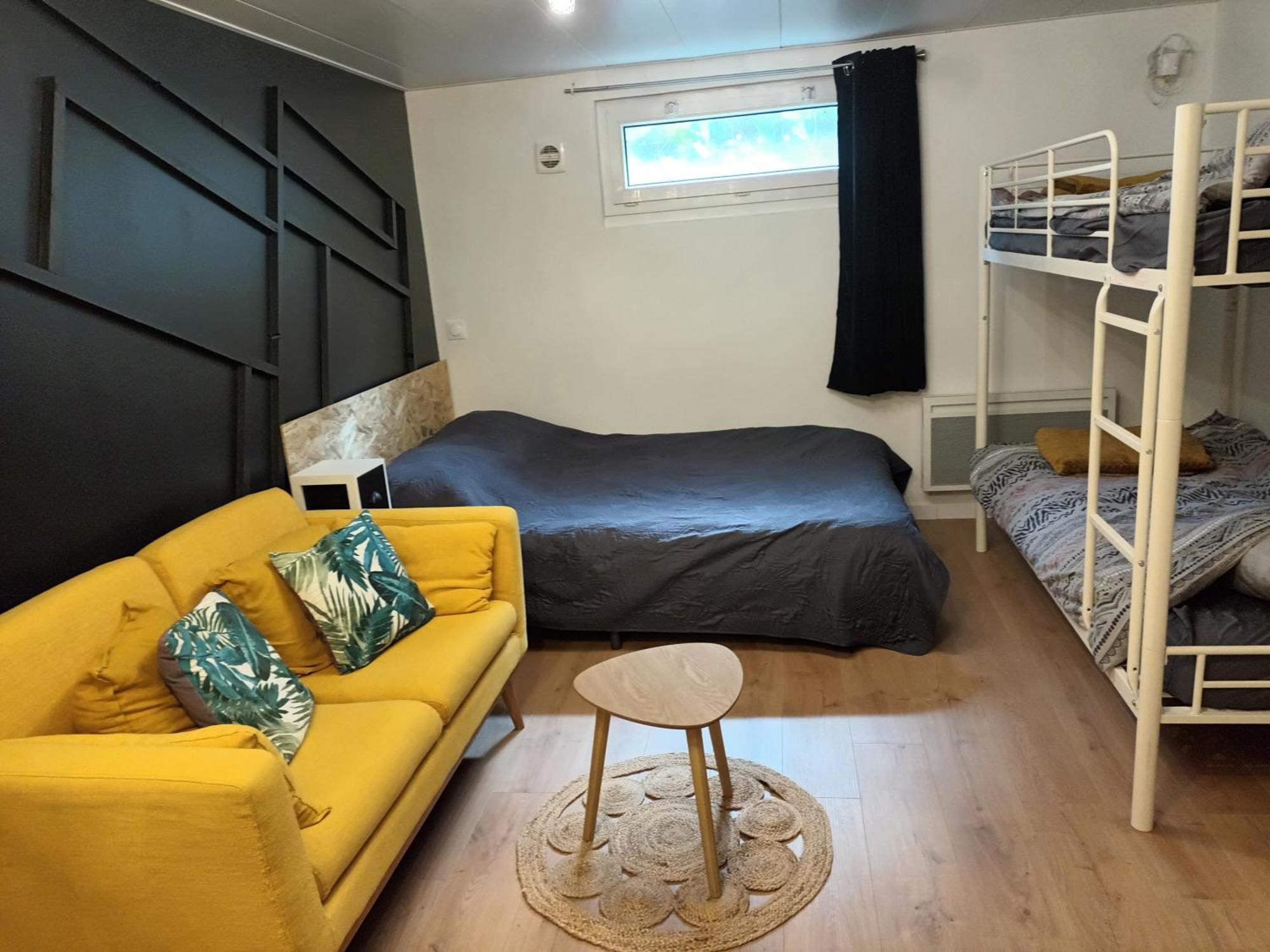 Appartement Tout Confort Le Fresne-Camilly Exteriör bild